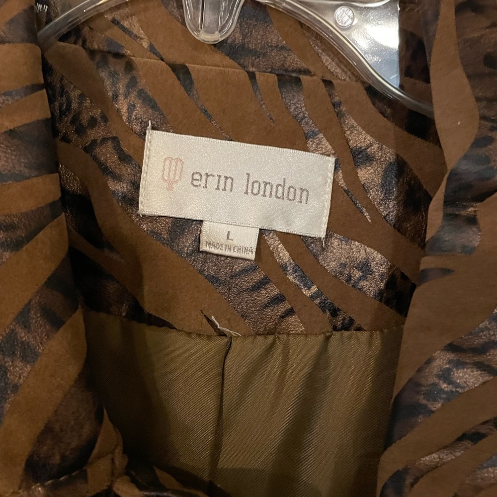 Beautiful jacket ! Excellent condition - Picture 2 of 4